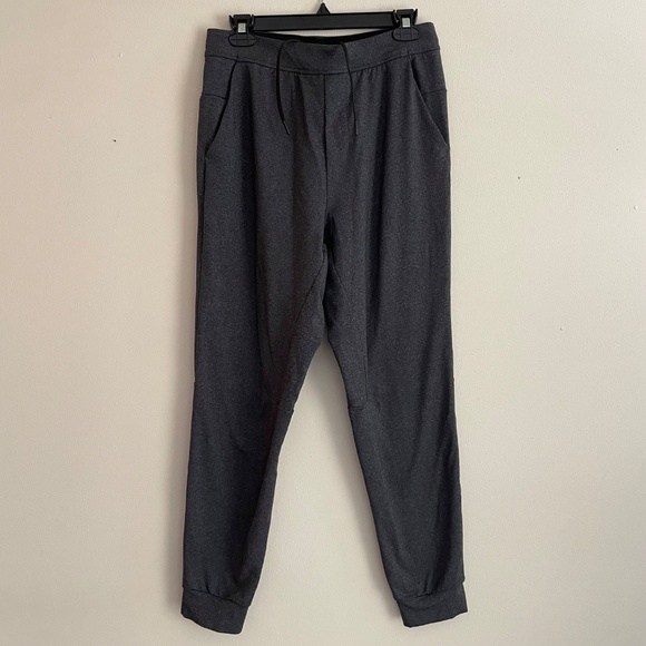 lululemon Athletica Intent Jogger - Picture 4 of 9